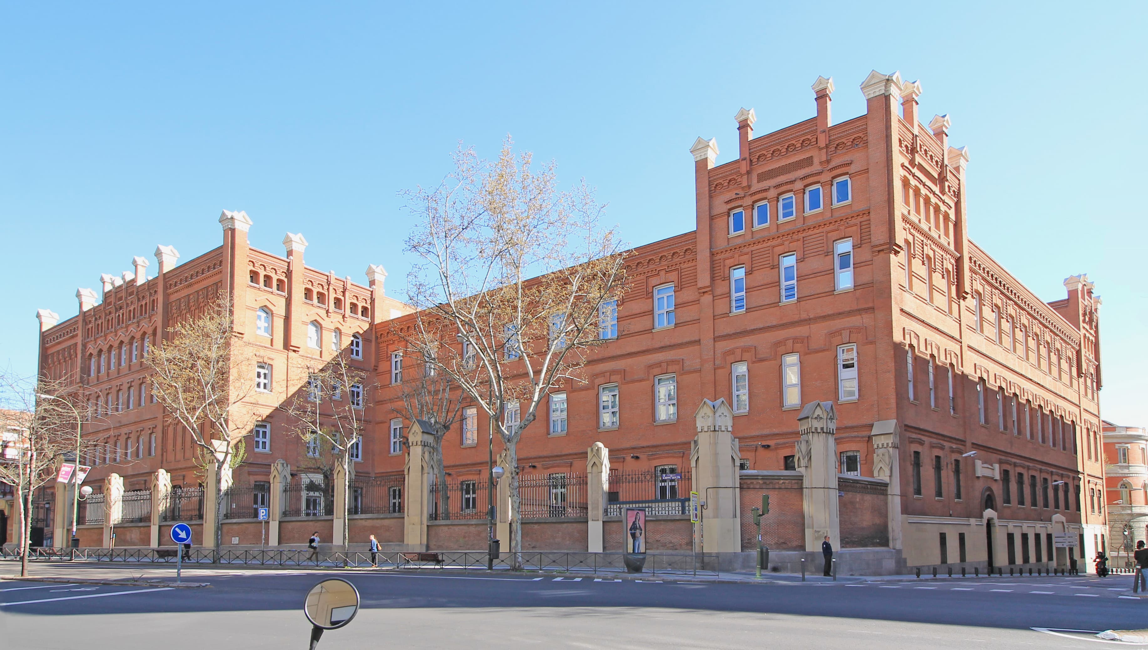 Universidad Pontificia Comillas